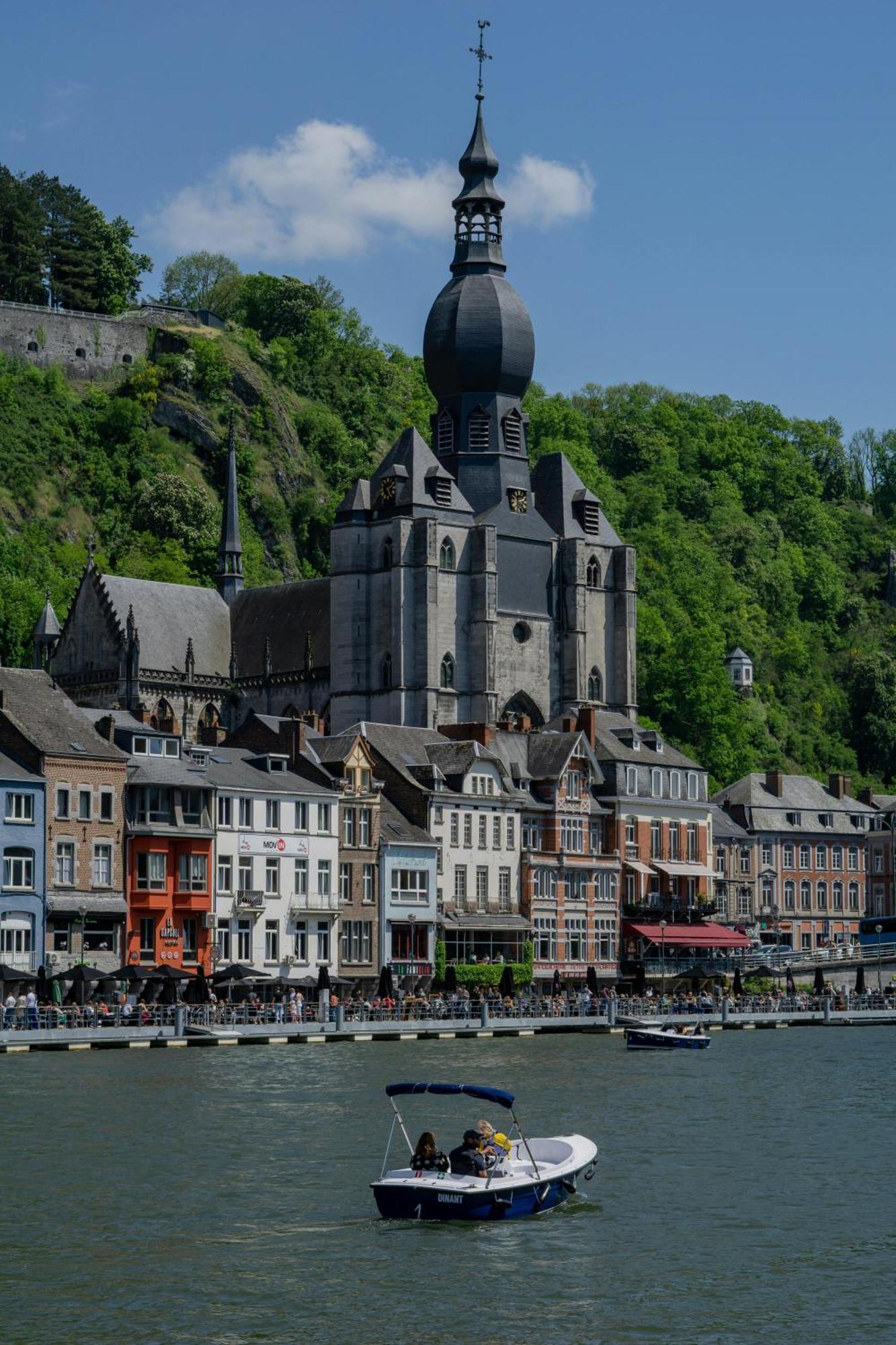 Vue Meuse, En Face De La Citadelle Appartement